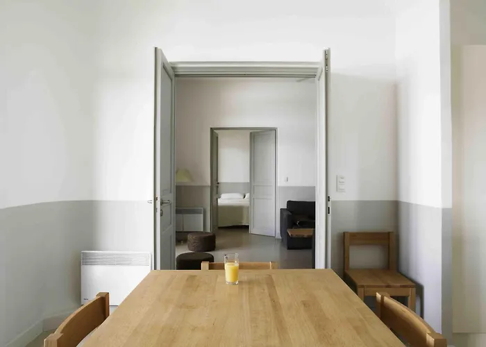 Les Salins Apartment *