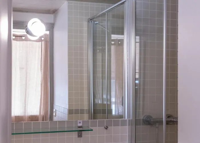 Les Salins Apartment *